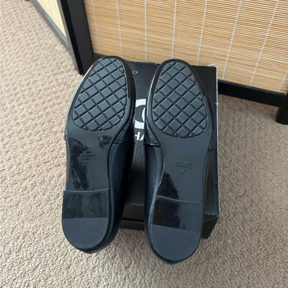 Inspirational loafers - Picture 3 of 5